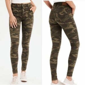American Eagle Outfitters High Rise Camo Jeans Skinny Stretch Deep Pockets